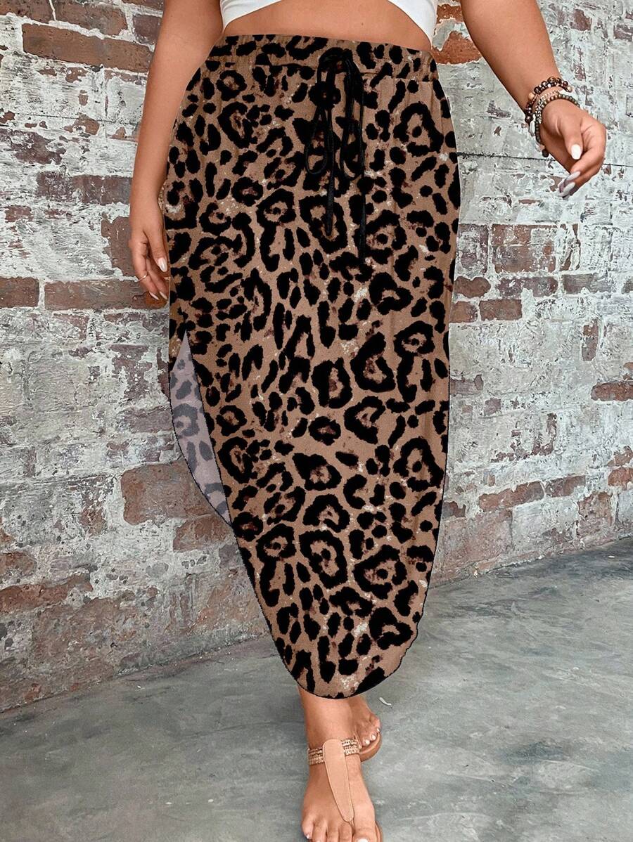 Saia Feminino com bainha curvada - Arienne