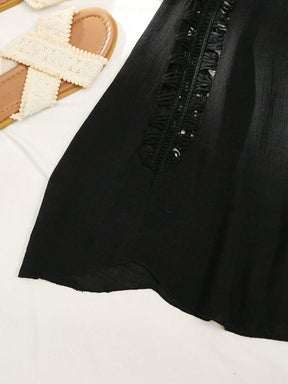 Vestido de Cobertura Feminino com Inserções em Crochê e Mangas Fluidas - Beatriz